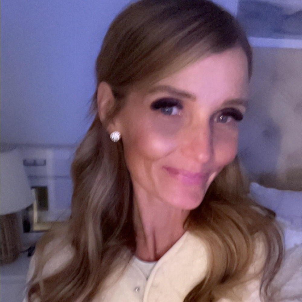 Meet your Posher, Holly